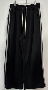 TRACK THREE LINE WIDE PANTS 🤍🎀 FLEECE- PICKABLE 💕🤎🖤5COLOR