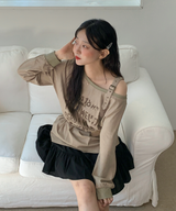 ユトワンオフショルダー Tシャツ
