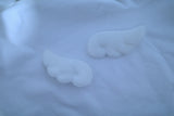 Angel pin button (2pcs)