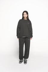 25ss ピグメントベーシックロゴスウェットシャツ チャコール