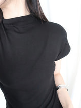 402 / NATURAL HALF NECK TEE