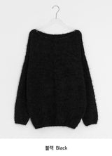 Nayu Hairy Lip Neck Loose Knit