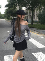 カミールオフショルダーシャーリングシースルーニット