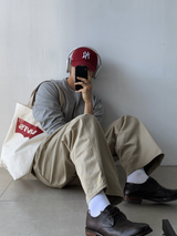 アーロンモーデンエッセンシャルセミクロッピードロングスリーブTシャツ