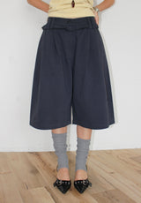 RAW FRILL BERMUDA PANTS