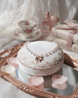 アドラブル リボンパールチョーカーネックレス- Rosegold Color