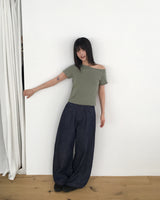 シャシャスタッデッドリベットアンバランシードオフショルダーショートスリーブTシャツ