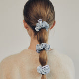 MINI VELVET SCRUNCHIE (SKY BLUE)