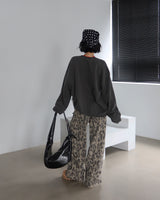 [UNISEX] ミッキーライセンスピグメントスウェットシャツ (Overfit Boxy Unisex Printed)