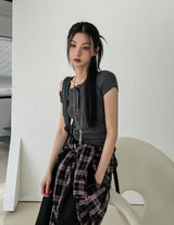 リブ編みアンバランスボタンショルダーTシャツ