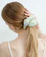 SHEER SCRUNCHIE 01