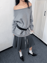 Off-loose shoulder sweatshirt