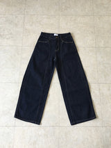 Curve stitch selvedge denim