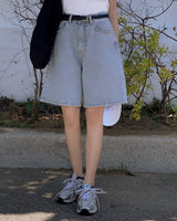 Half Bermuda denim pants