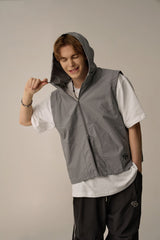 HOODED PATTERN POINT VEST (GRAY)