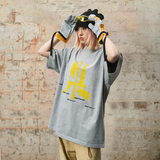 RELABEL 24SS ‘Platform Departure’ シルバーグレープリントTシャツ