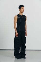 Curved half zip up sleeveless(Black)