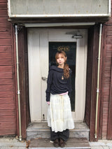 オカオフショルダーフーディー