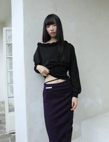 オフショルダー ラッフル トップ(BLACK)