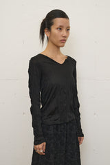 Crinkled V-Sleeve (Black)