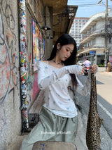 アイテムスパンオフショルダーロングスリーブtシャツ