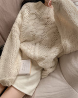 Wool loose cable knit