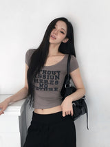 クボリブレタリングスリム半袖Tシャツ