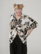 Cuban-style loose and breathable short-sleeved shirt with black and white portrait blur print.