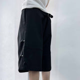 Side-Studded Pleated Baggy Shorts