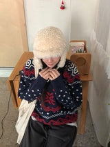 Hackat Round Over Nordic Knit