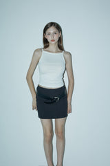 Square neck sleeveless_white