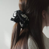 TUTEOGI ‘Rhythm’ scrunchie #001 (L size)