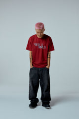 EEERRR Distorted ロゴオーバークロップフィットTシャツ (ワイン)