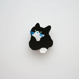 Magnet tuxedo cat