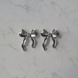 [ILLIT イロハ, NMIXX へウォン Piercing] バレリーナリボンピアス - Silver