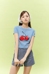 SIGNATURE BIG CHERRY CROP T-SHIRT - SKY 