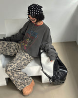 [UNISEX] ミッキーライセンスピグメントスウェットシャツ (Overfit Boxy Unisex Printed)