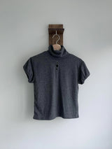 ロージーショートスリーブタートルネックTシャツ