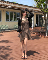 モイビーズホルターレースワンピース