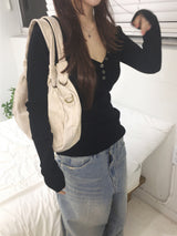 [EE] IS BUTTON KNIT 