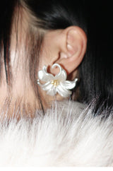 フラワーピアス
