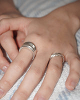 [925SILVER] DRAPE WAVE FRILL RING