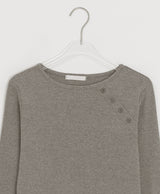 Kanit Diagonal Button Round Long Sleeve Tee