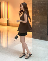 Loel Cut Line Pleated Cap Sleeve Blouse