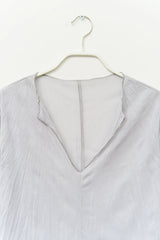 (W) Close Wrinkled Slit Top