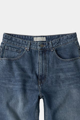 ルーズフィットテーパードデニムパンツ (Washed Blue)