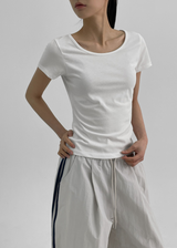 [MADE] Izny U-Neck Short Sleeve T-shirt