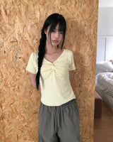 Anis Twist Shirring Short Sleeve T-Shirt