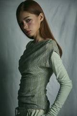 OFF STRING TOP