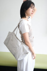 standard duffle bag (light grey)
